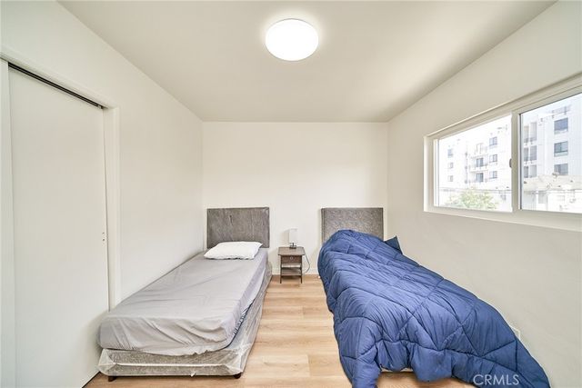 1103 S Hobart Boulevard, Los Angeles, CA 90006