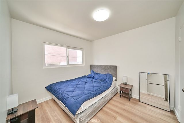 1103 S Hobart Boulevard, Los Angeles, CA 90006