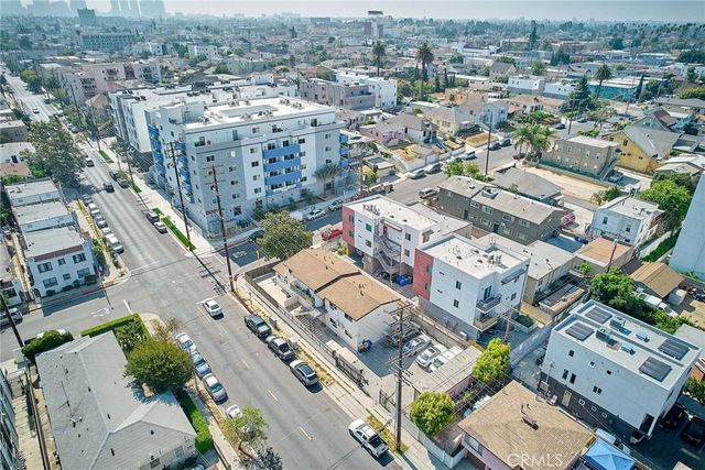 1103 S Hobart Boulevard, Los Angeles, CA 90006