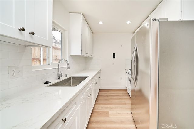 1103 S Hobart Boulevard, Los Angeles, CA 90006