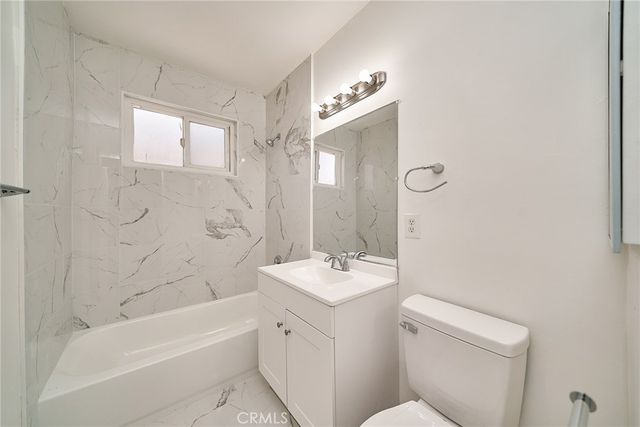 1103 S Hobart Boulevard, Los Angeles, CA 90006