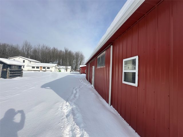 9573 STATE LINE Road, Albion, PA 16401