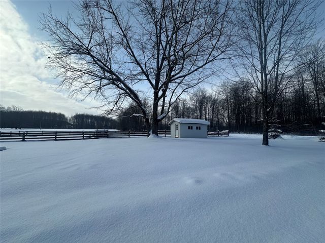 9573 STATE LINE Road, Albion, PA 16401