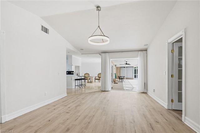128 Viking WAY, Naples, FL 34110