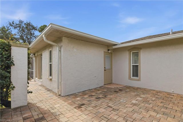 128 Viking WAY, Naples, FL 34110
