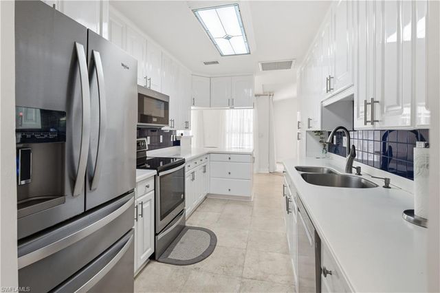 128 Viking WAY, Naples, FL 34110