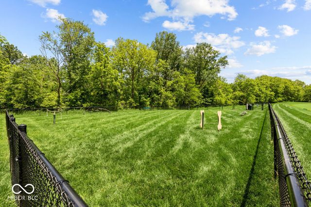 4453 Yellowwood Avenue, Brownsburg, IN 46112