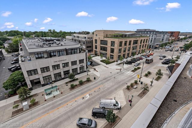 411 S Old Woodward Avenue 704, Birmingham, MI 48009