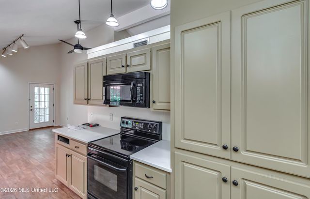 1116 Benbrook Drive, Madison, MS 39110
