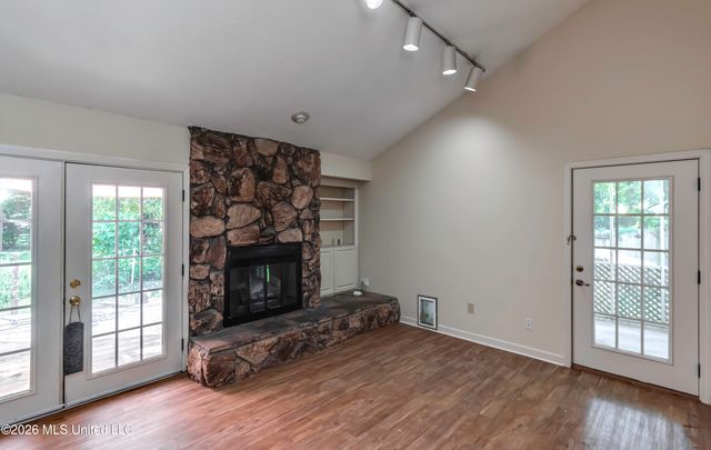 1116 Benbrook Drive, Madison, MS 39110