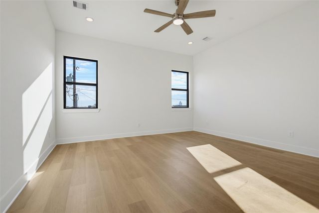 1820 Wycliffe, Houston, TX 77043