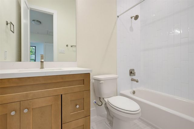 1820 Wycliffe, Houston, TX 77043