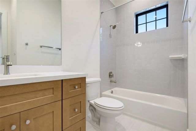 1820 Wycliffe, Houston, TX 77043