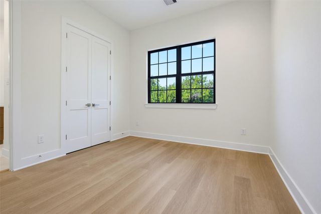1820 Wycliffe, Houston, TX 77043