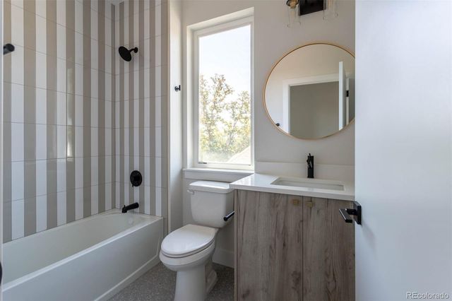 1592 N Ames Street, Lakewood, CO 80214