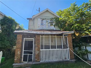 1303 Olivant St, Highland Park, PA 15206