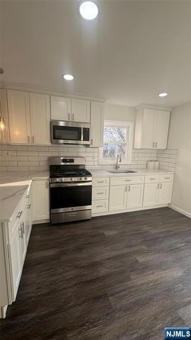 31 Chestnut Street, Kearny, NJ 07032