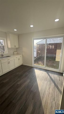 31 Chestnut Street, Kearny, NJ 07032