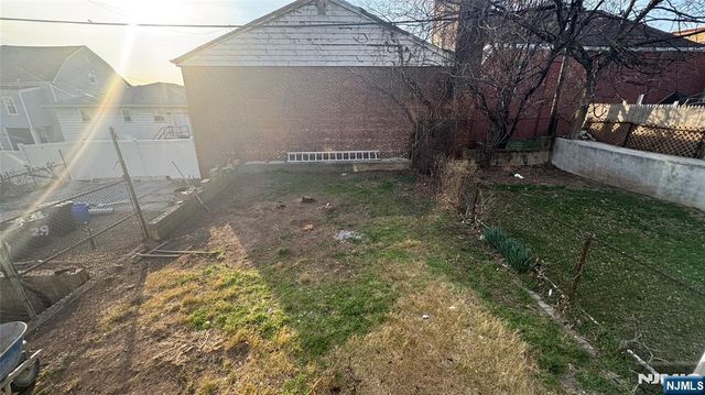 31 Chestnut Street, Kearny, NJ 07032