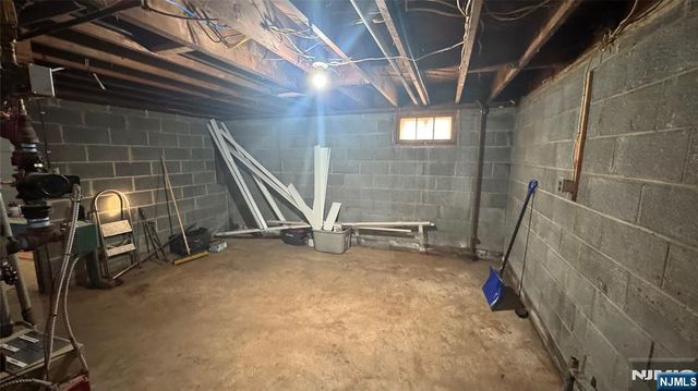 31 Chestnut Street, Kearny, NJ 07032