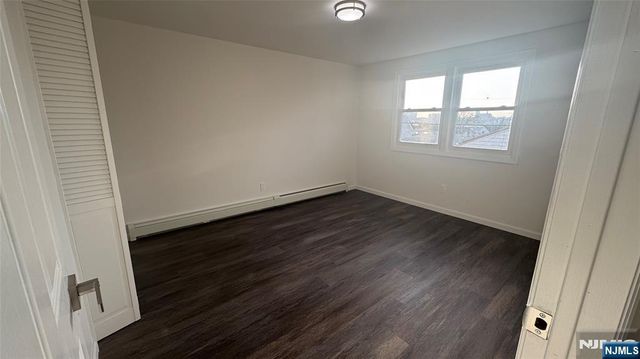 31 Chestnut Street, Kearny, NJ 07032