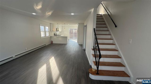 31 Chestnut Street, Kearny, NJ 07032