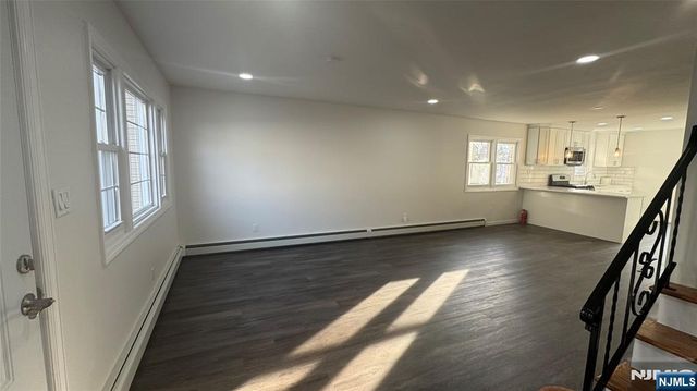 31 Chestnut Street, Kearny, NJ 07032