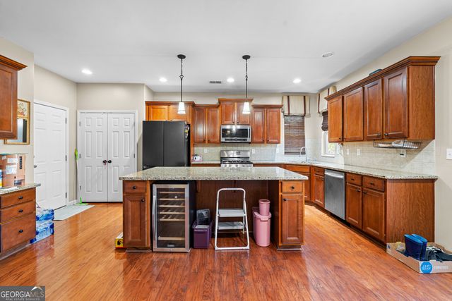 519 Bryant Lake Boulevard, Lagrange, GA 30241