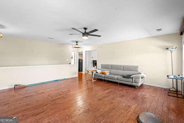 519 Bryant Lake Boulevard, Lagrange, GA 30241