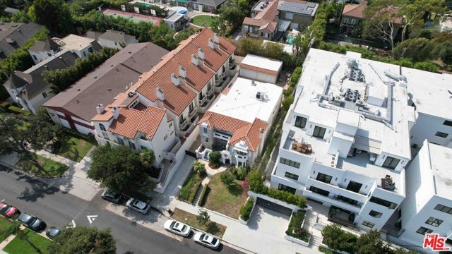 865 S Lucerne Boulevard, Los Angeles, CA 90005