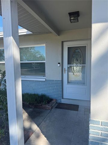 10093 SANTIAGO COURT, Seminole, FL 33776