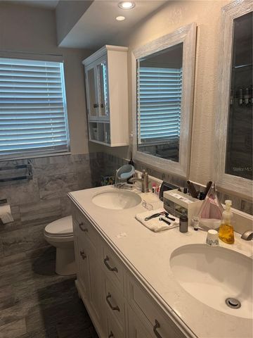 10093 SANTIAGO COURT, Seminole, FL 33776