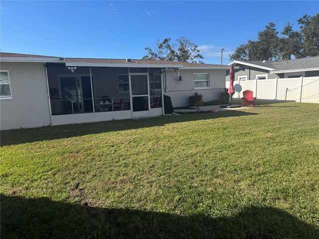 10093 SANTIAGO COURT, Seminole, FL 33776