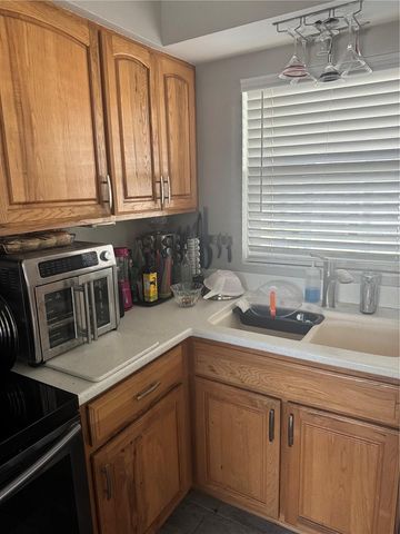 10093 SANTIAGO COURT, Seminole, FL 33776