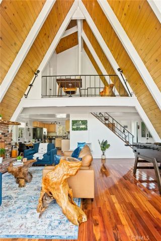 1296 Calgary Drive, Lake Arrowhead, CA 92352