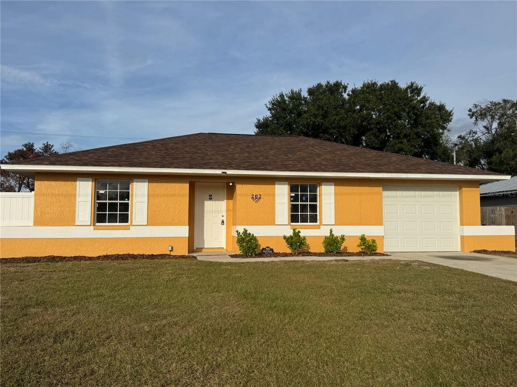 203 SUMMER VIEW DRIVE, Winter Haven, FL 33880