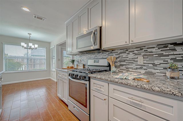2022 Highland Hills Drive, Sugar Land, TX 77478