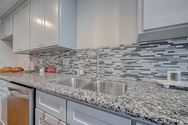 2022 Highland Hills Drive, Sugar Land, TX 77478