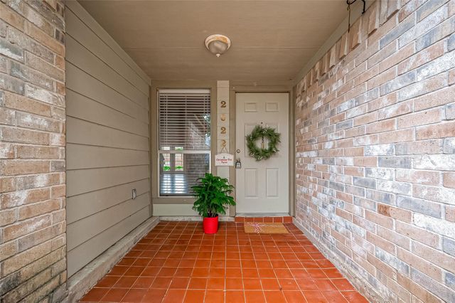 2022 Highland Hills Drive, Sugar Land, TX 77478