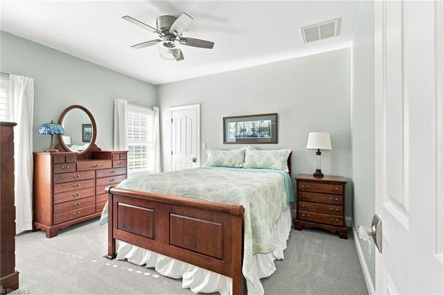 3004 Deercroft Lane, Clemmons, NC 27012