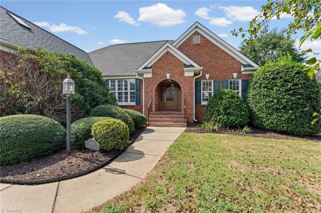 3004 Deercroft Lane, Clemmons, NC 27012