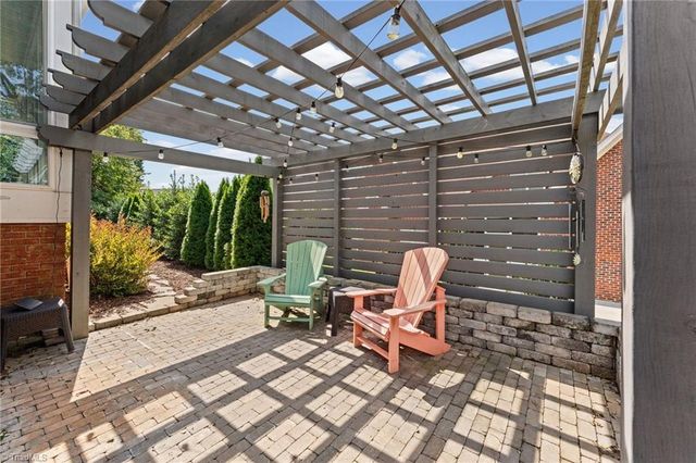 3004 Deercroft Lane, Clemmons, NC 27012