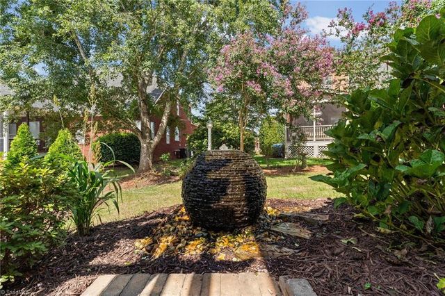 3004 Deercroft Lane, Clemmons, NC 27012