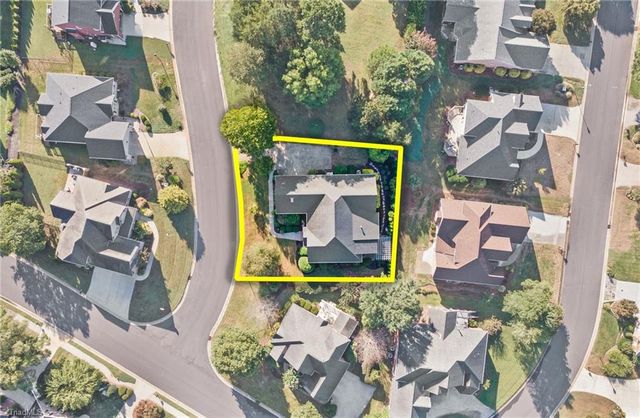 3004 Deercroft Lane, Clemmons, NC 27012