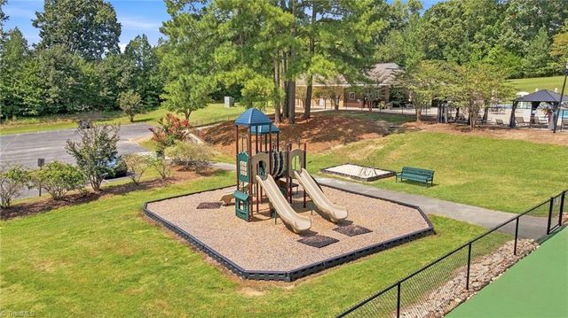 3004 Deercroft Lane, Clemmons, NC 27012