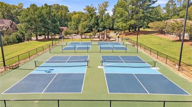 3004 Deercroft Lane, Clemmons, NC 27012