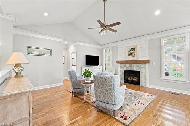 3004 Deercroft Lane, Clemmons, NC 27012