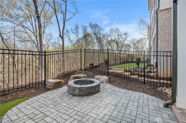 5551 Broad River View, Peachtree Corners, GA 30092