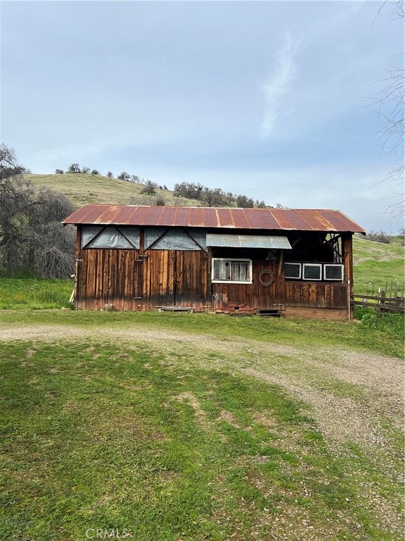 Image 31 of property listing at 30284 Bear Mountain, Squaw Valley, CA 93675