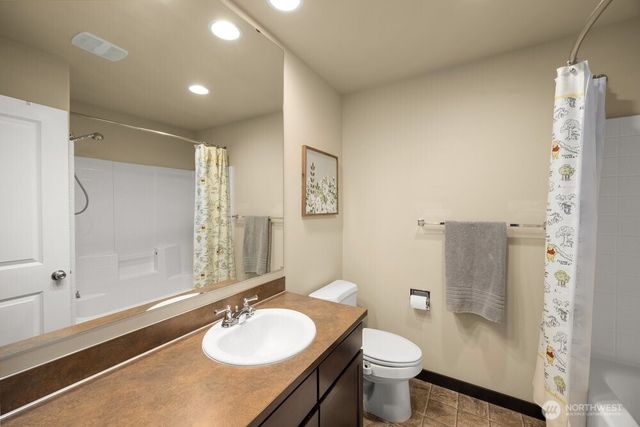 424 Barry Loop, Mount Vernon, WA 98274